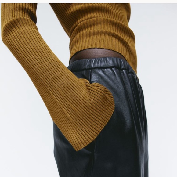 Knit Top - Picture 3 of 8